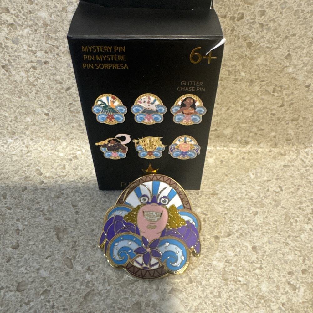Loungefly Disney Moana Waves Portrait Mystery Box Pin TAMATOA Crab